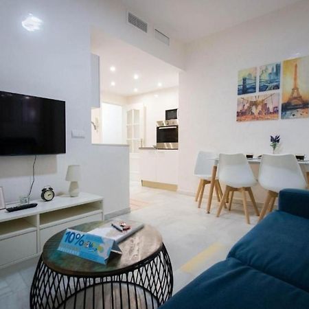 Holidays2Malaga Eduardo Ocon Ground Floor Renovated Apartment In The City Center Eksteriør bilde