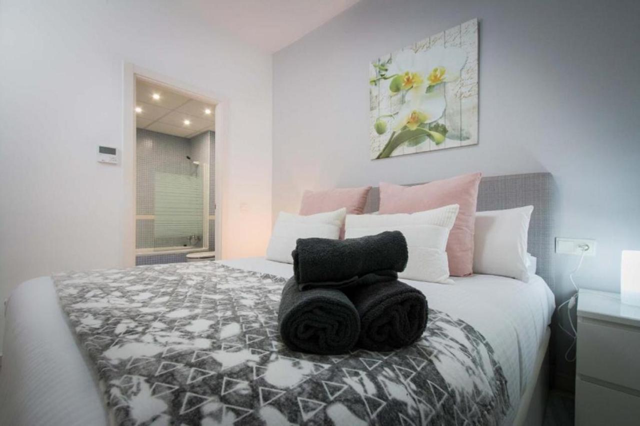 Holidays2Malaga Eduardo Ocon Ground Floor Renovated Apartment In The City Center Eksteriør bilde