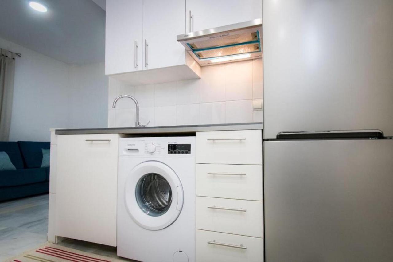Holidays2Malaga Eduardo Ocon Ground Floor Renovated Apartment In The City Center Eksteriør bilde